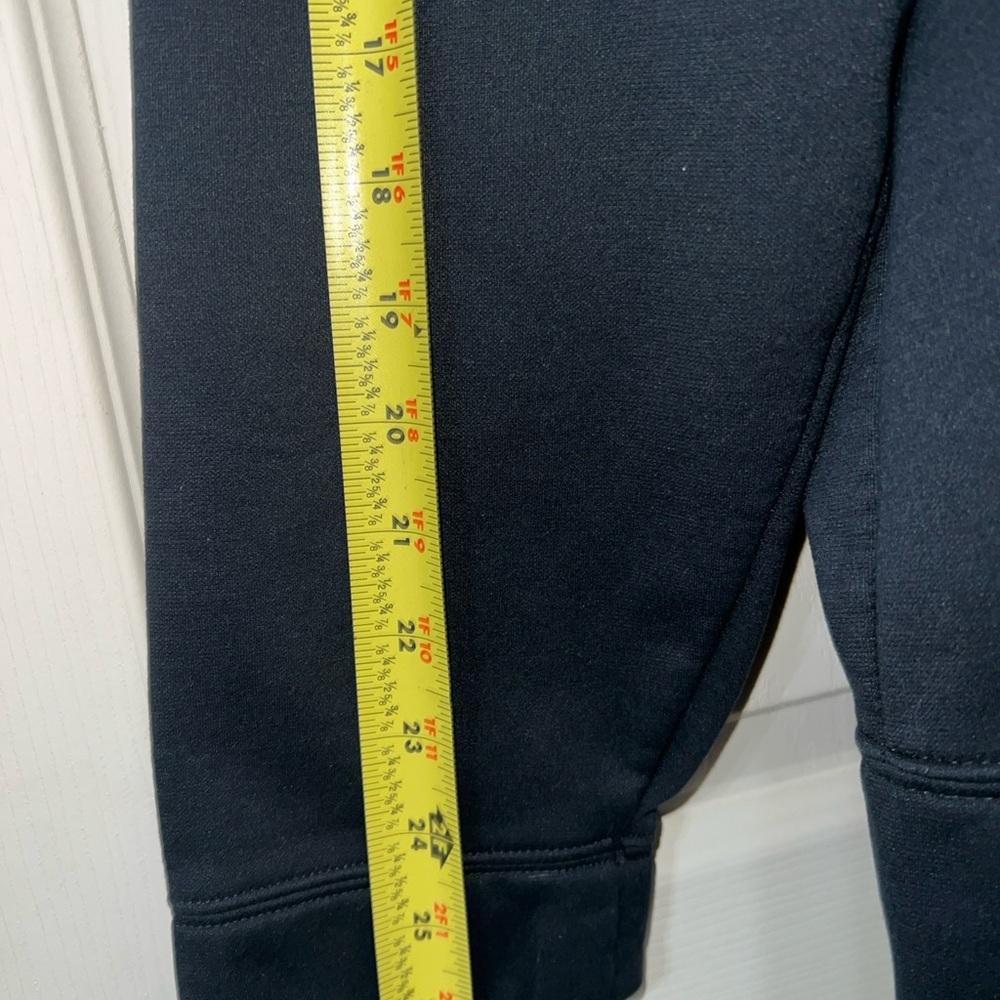 Under Armour Men's Black and Gray Sweater - Picture 6 of 9